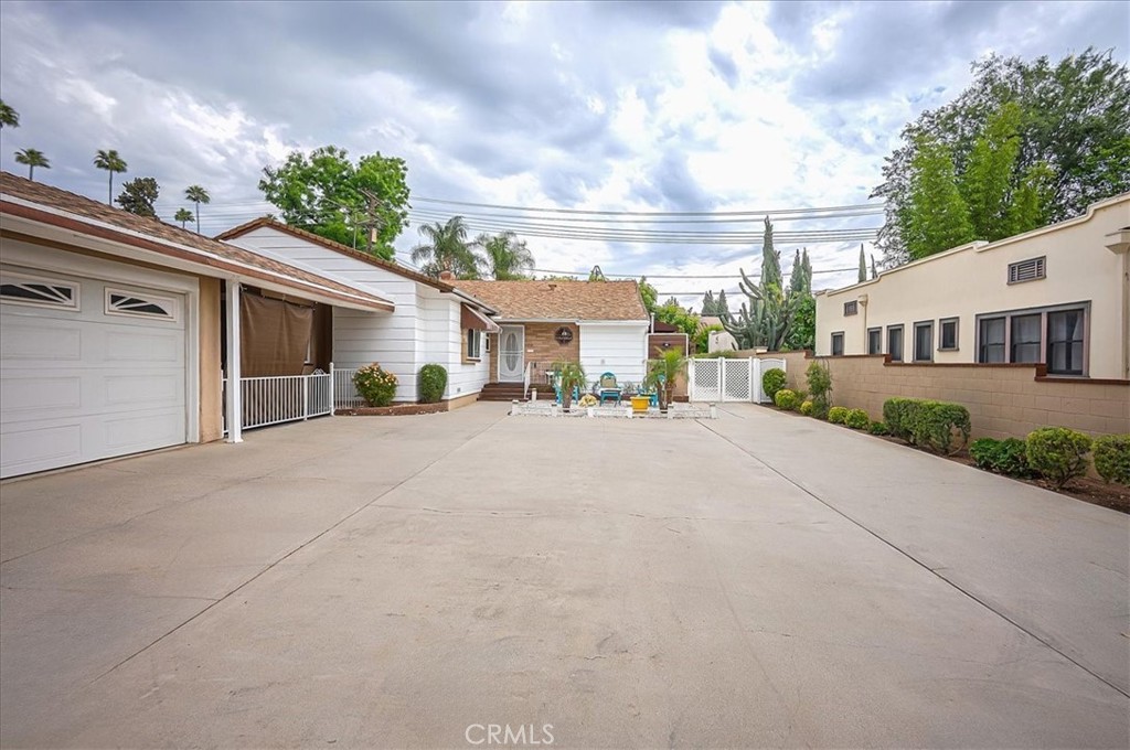 5062 Magnolia Avenue