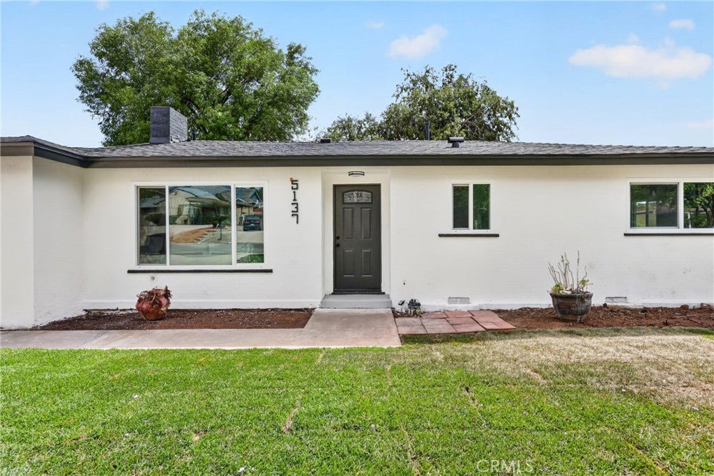 5137 Peacock Lane