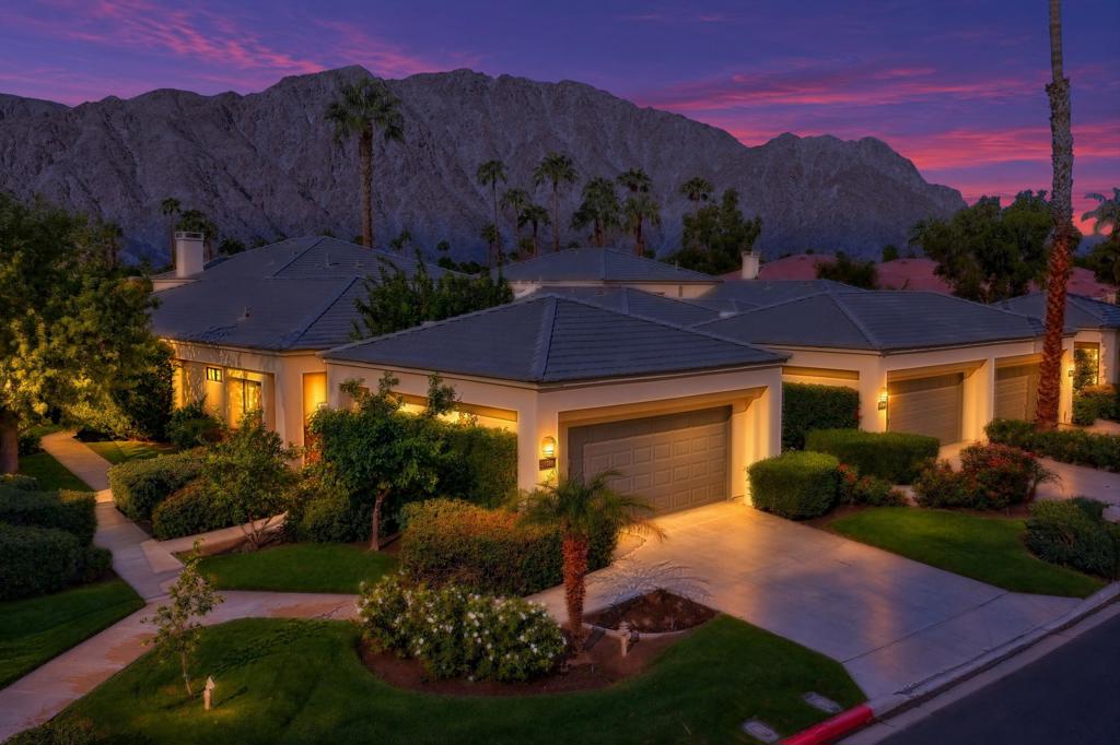 54589 Oak Hill