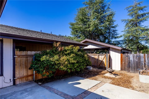 Tiny photo for 2668 Saddle Back LN, Paso Robles, CA 93446 (MLS # SC26229381)