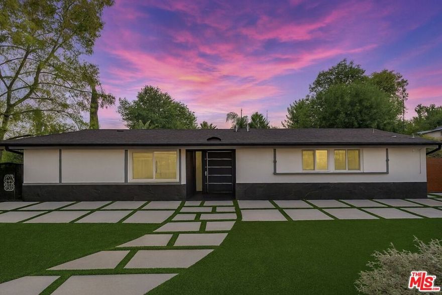 Welcome to this beautifully furnished modern retreat, offering a seamless blend of comfort, style, and privacy. Located in a desirable neighborhood, this property features spacious interiors filled with natural light, thoughtfully designed living spaces, and a lush outdoor area perfect for relaxing or entertaining. Enjoy high-end finishes, a fully equipped kitchen, and serene bedrooms that create a true home-away-from-home experience. Ideal for extended stays or temporary housing needs, this residence provides the perfect combination of luxury and convenience.