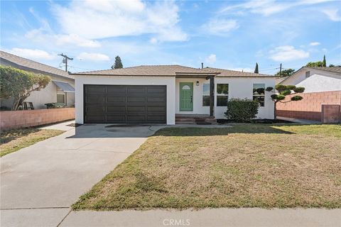 2616 E 220th Carson CA 90810