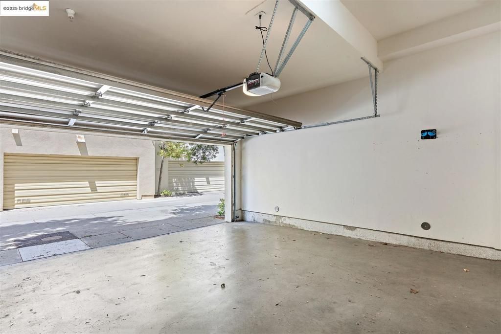 listing image 130723128059350455457