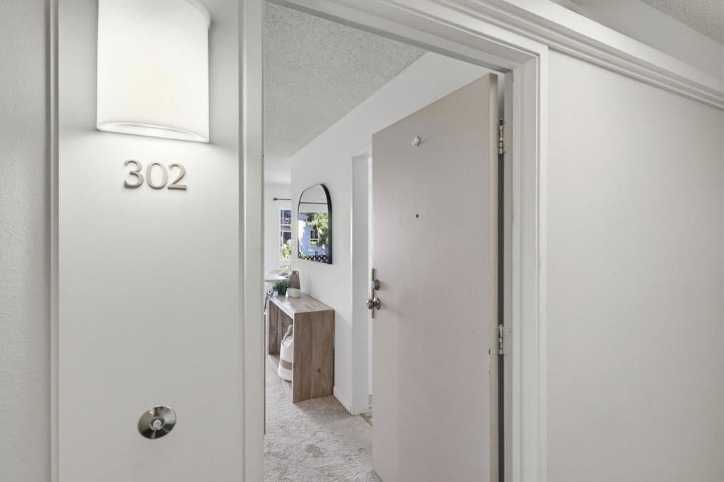 815 N Humboldt Street 302