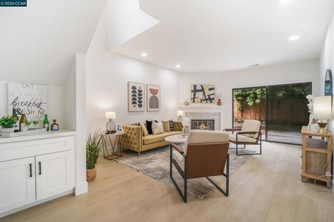 Photo of 3863 Harlequin Ter Ter, Fremont, CA 94555 (MLS # 41131555)