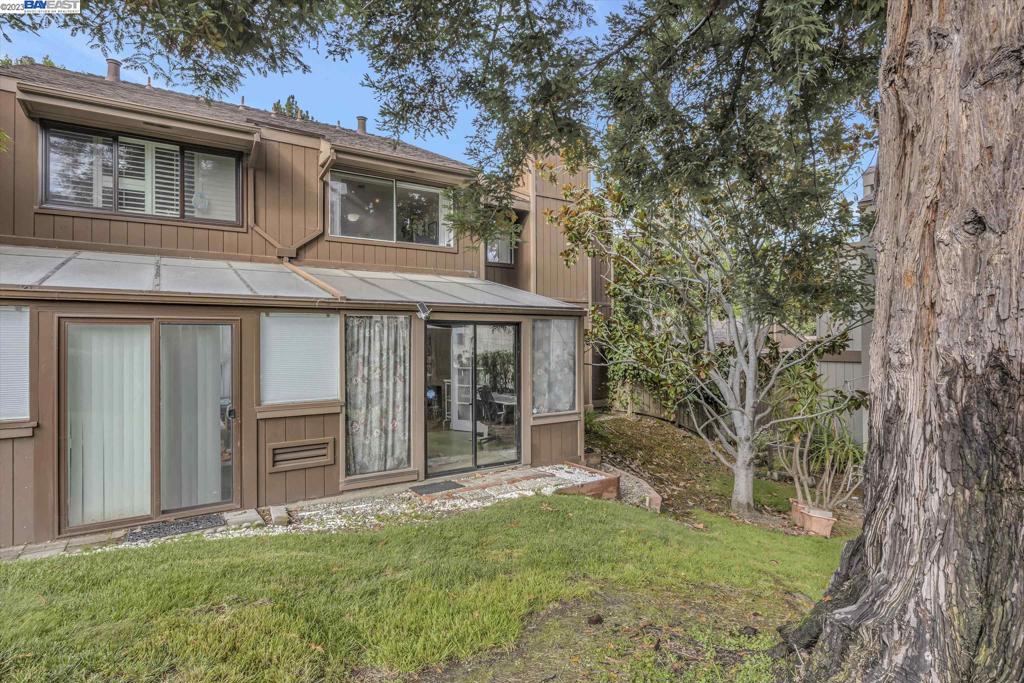 FAIRVIEW - Residential