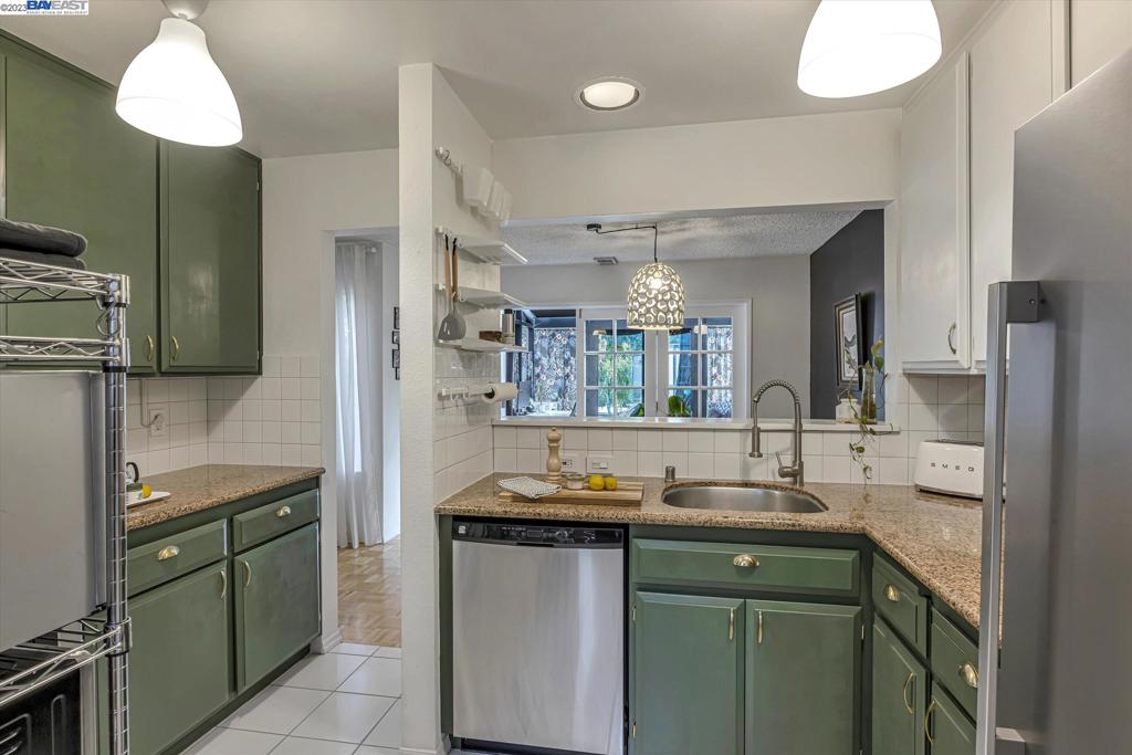 FAIRVIEW - Residential