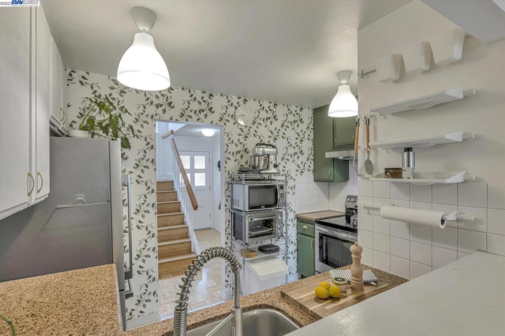 FAIRVIEW - Residential