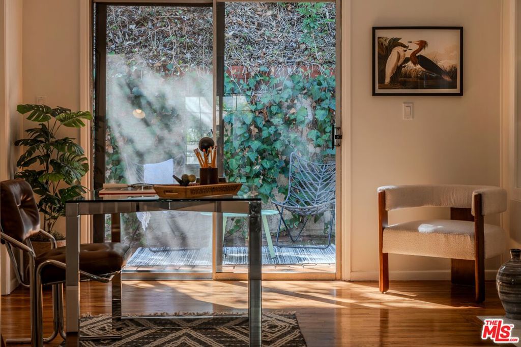 1115 N Beverly Glen Boulevard