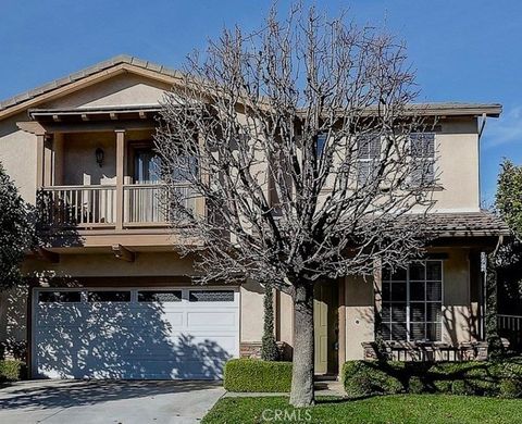 24245 Silhouette Valencia CA 91354