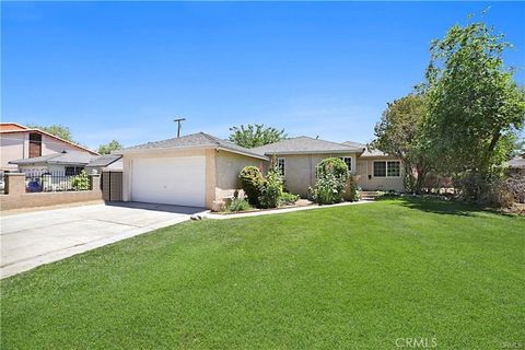 Photo of 38718 Jacklin Ave, Palmdale, CA 93550 (MLS # SR26031605)