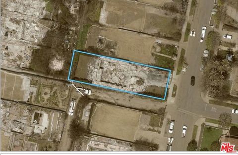 Photo of 701 Via De La Paz, Pacific Palisades, CA 90272 (MLS # 26663975)