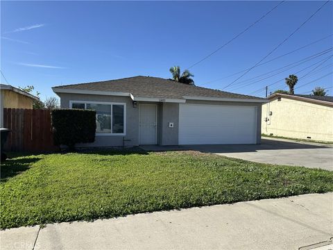 Photo of 11480 Burke St, Whittier, CA 90606 (MLS # PW26049727)