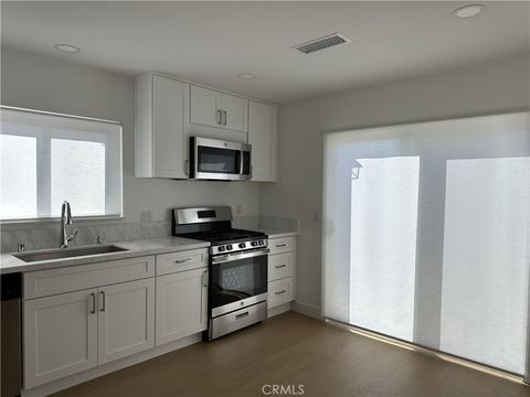 Tiny photo for 11480 Burke St, Whittier, CA 90606 (MLS # PW26049727)