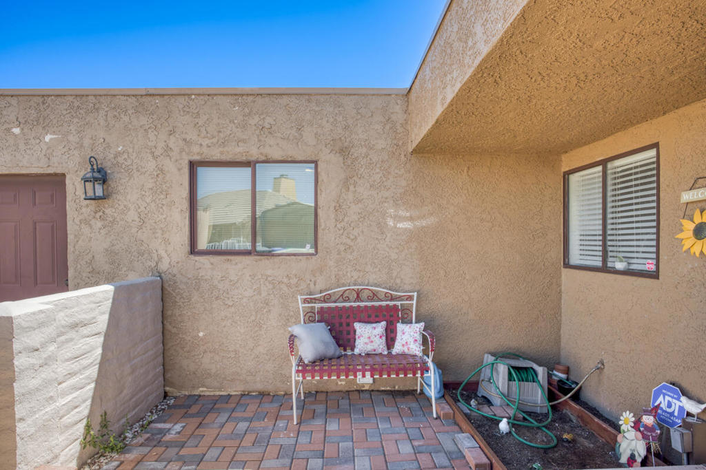 8588 Taft Court