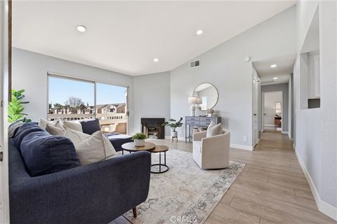 10345 W Briar Oaks Stanton CA 90680