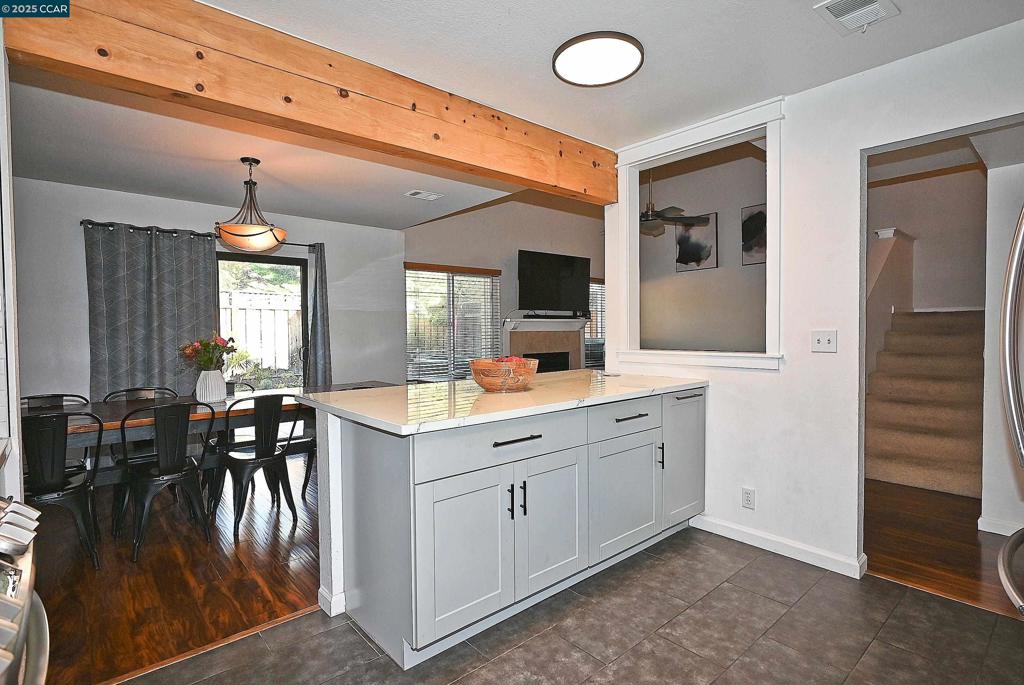 SUNRISE RIDGE - Residential