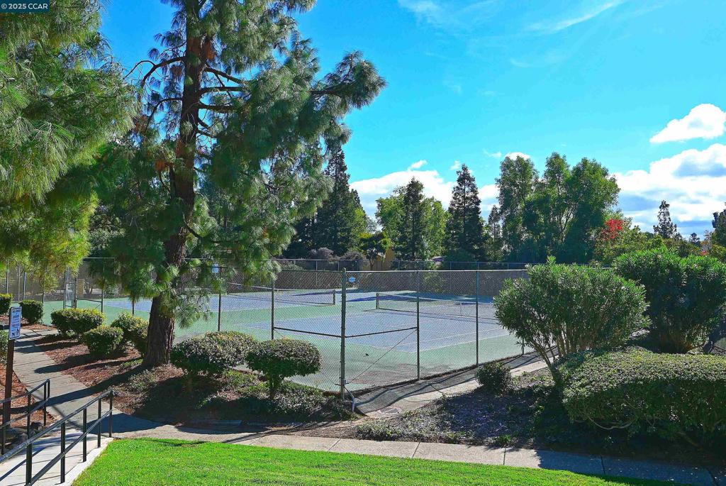 SUNRISE RIDGE - Residential