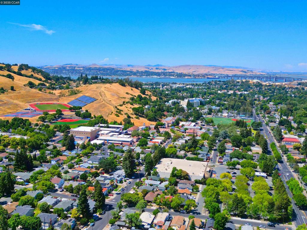 SUNRISE RIDGE - Residential