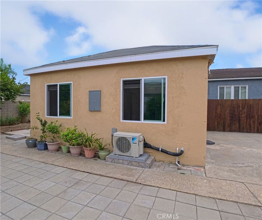 Modern ADU in Prime Long Beach Location

Discover this beautifully recently constructed (2023) Accessory Dwelling Unit nestled in one of Long Beach’s most desirable neighborhoods. Enjoy the convenience of being close to Long Beach Airport, shopping, dining, hospitals, major freeways, and local parks.

This charming home features 1 spacious bedroom and 1 modern bathroom, complete with new appliances, quartz countertops, and recessed lighting throughout. Stay comfortable year-round with two energy-efficient mini-split air conditioning units, tankless water heater and dual pane windows. Plenty of street parking available. 

Step outside to your private backyard, perfect for relaxing or entertaining. Utilities are included, making this an exceptional value.



Available now – Be sure to check out our 360° Virtual Tour & call today to schedule a private tour!



**To ensure compliance with California law, all applicants are subject to the same requirements. Tenant will be responsible to obtain a renters insurance policy of $100,000. Tenant to pay for Rentspree application. All applicants to provide Income verification, background check, eviction check and credit report. Must also have a minimum 600 fico scores and 3x rent for income to be considered.