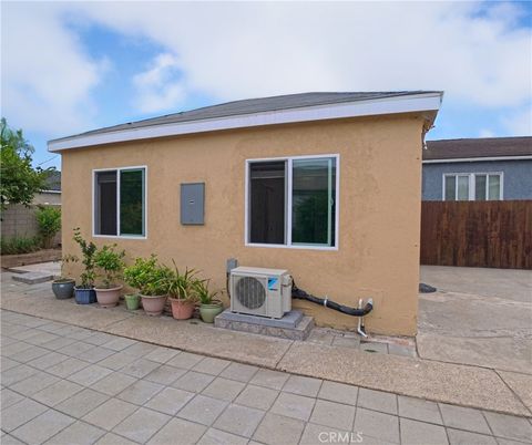 2258 Mira Mar A Long Beach CA 90815