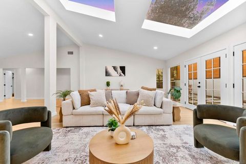 2128 Missouri St San Diego CA 92109