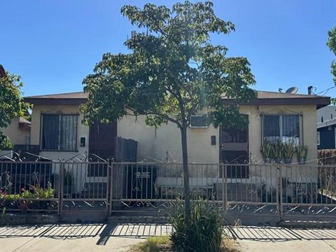 Photo of 231 S Hicks AVE, East Los Angeles, CA 90063 (MLS # WS26117285)
