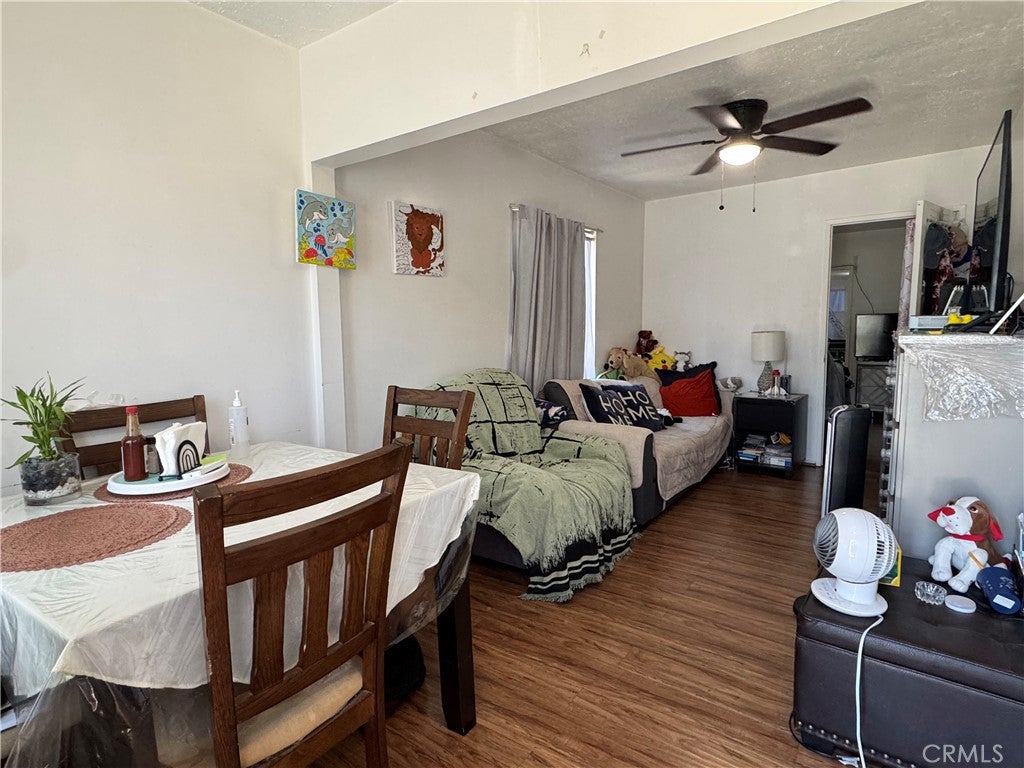231 S Hicks