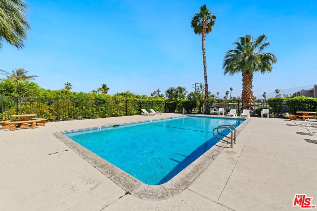 Indian Canyon Gardens - Residential