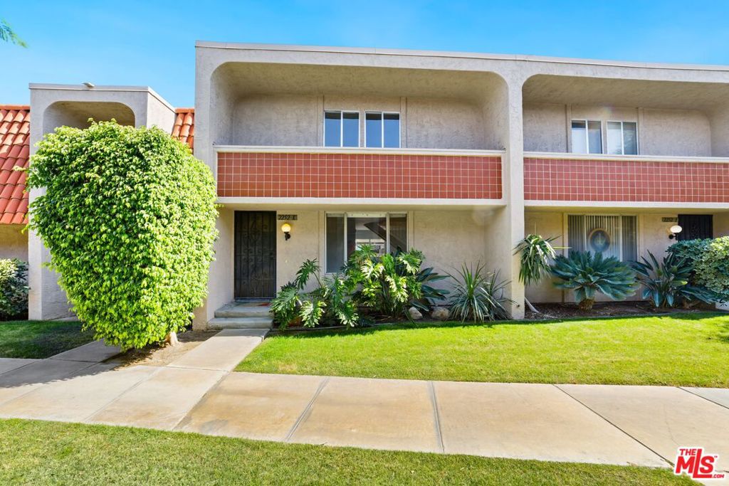 Indian Canyon Gardens - Residential