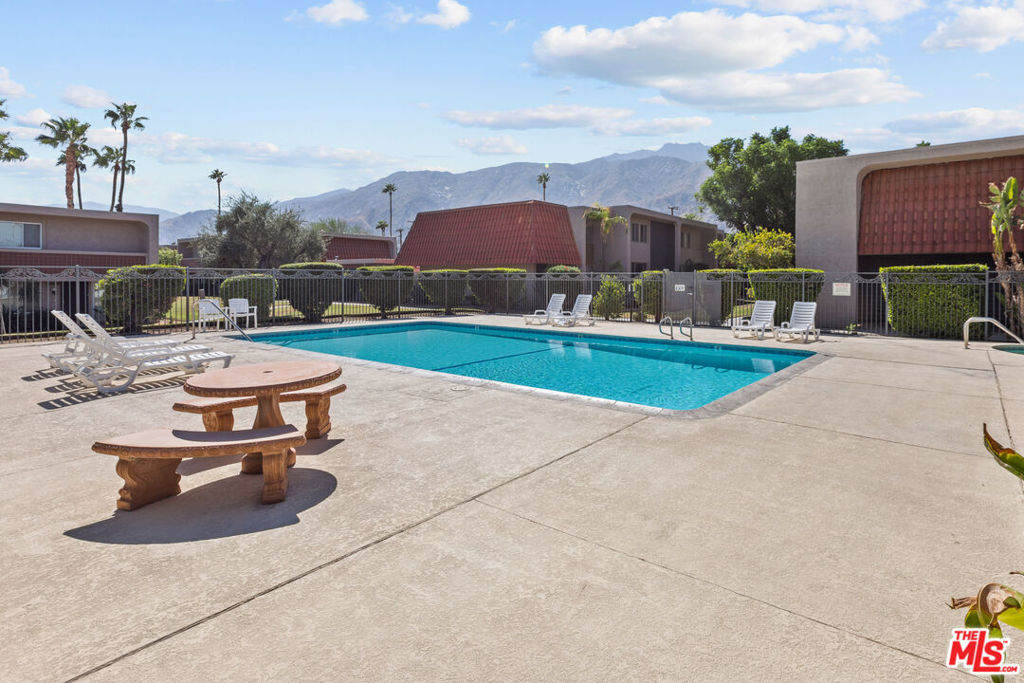 Indian Canyon Gardens - Residential