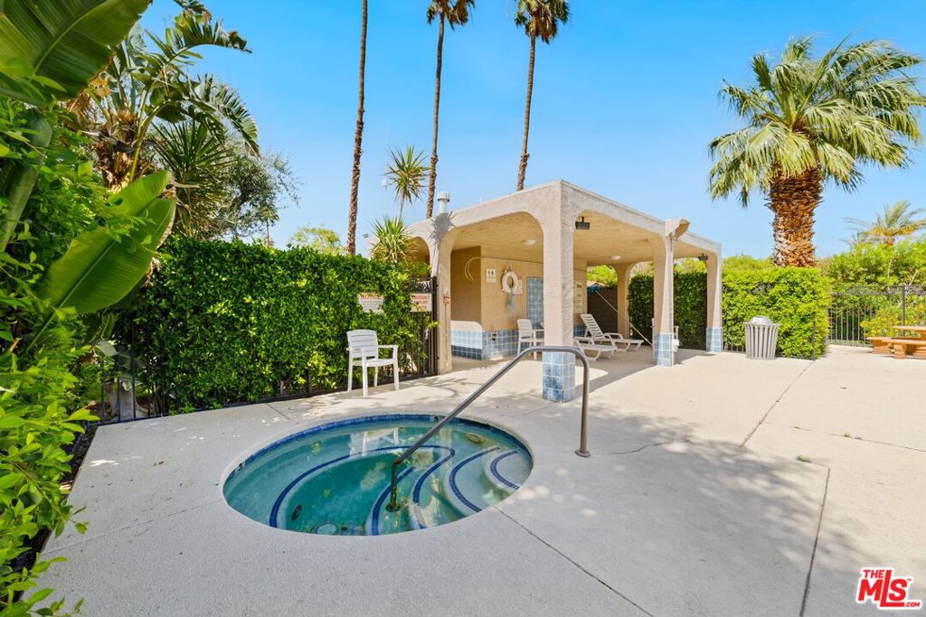 Indian Canyon Gardens - Residential