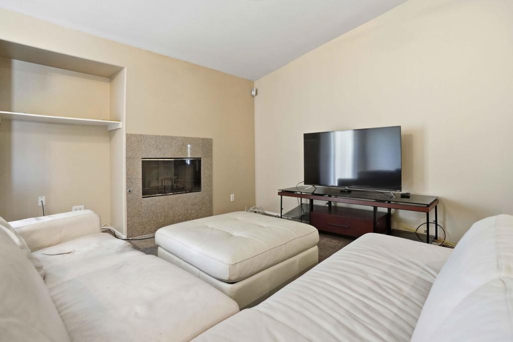 Vista Del Mar - Residential