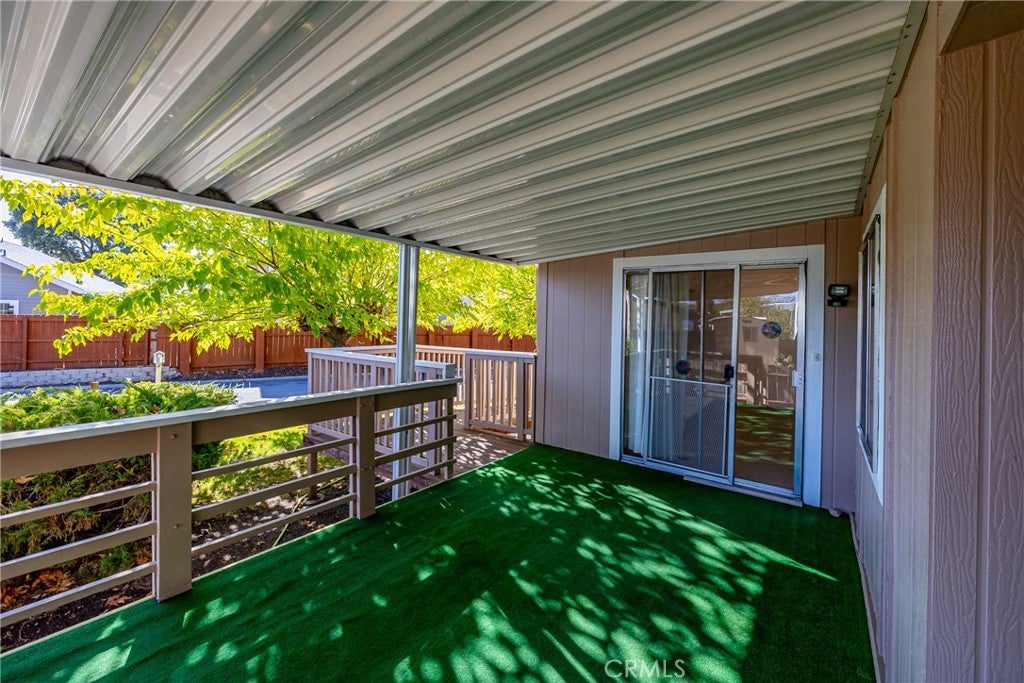 10025 El Camino Real 32