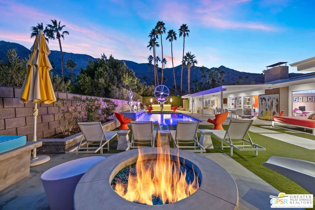 Photo of 611 W Leisure Way, Palm Springs, CA 92262 (MLS # 25628979PS)