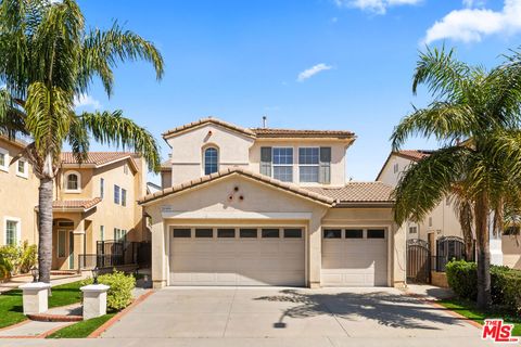 Photo of 20509 Bergamo Way, Porter Ranch, CA 91326 (MLS # 26827403)