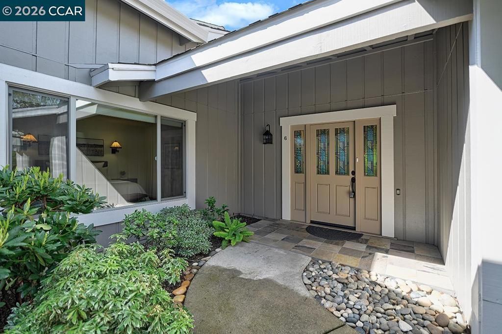 Photo of 925 Terra California Dr Dr #6, Walnut Creek, CA 94595 (MLS # 41131999)