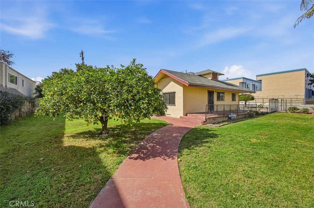 209 N Monterey Street