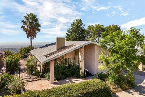MLS: SR26214106