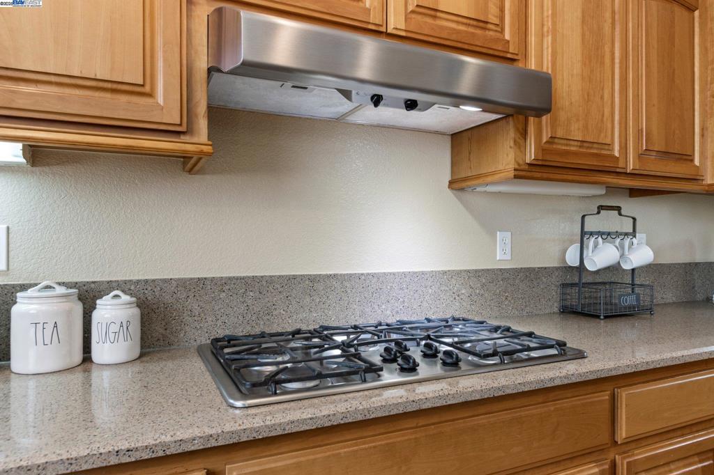 THE LAKES - Residential