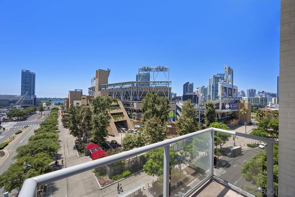 206 Park Blvd 704
