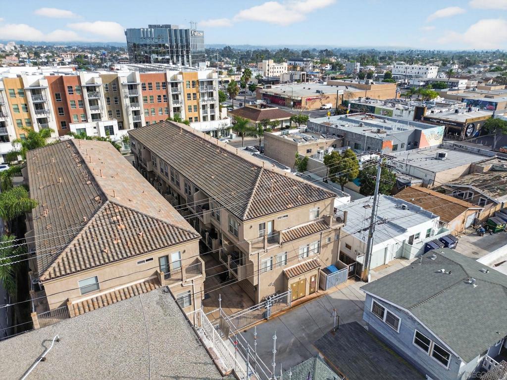 3930 1/2 Iowa Street