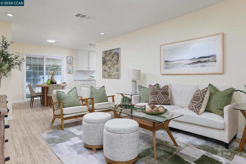 SPRINGTOWN - Residential