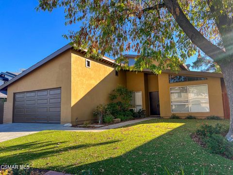 Photo of 5458 Softwind Way, Agoura Hills, CA 91301 (MLS # 225005275)
