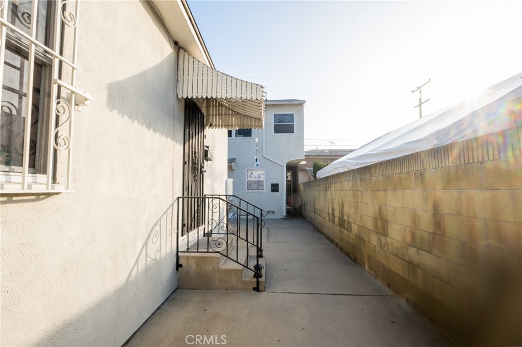 7136 Stafford Avenue