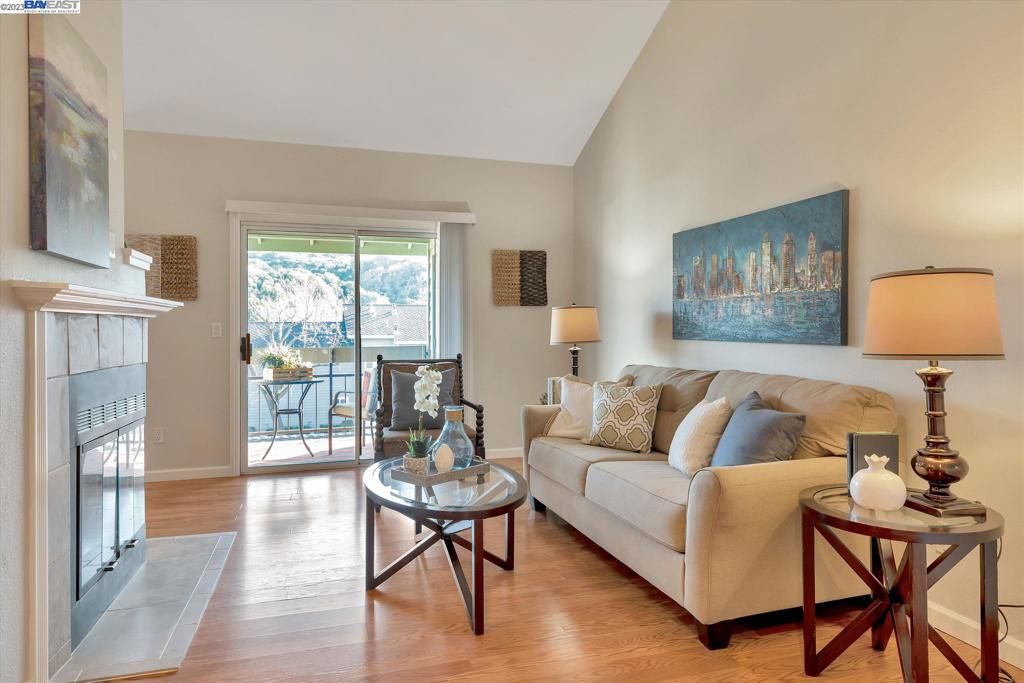 listing image 130724287130780040886