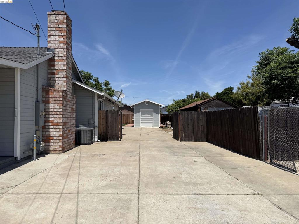 40 Malicoat Ave
