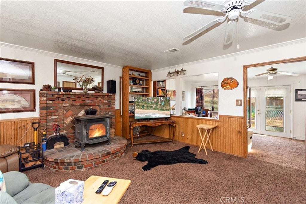 332 W Meadow
