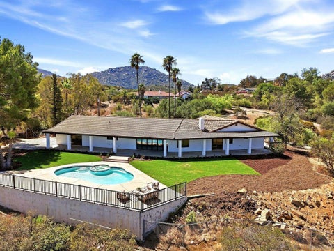 Photo of 16747 Highway 67, Ramona, CA 92065 (MLS # 260023222SD)