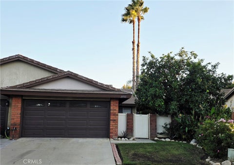 Photo of 23512 Lampara Drive, Valencia, CA 91355 (MLS # OC26218733)